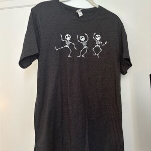 Gray Skeleton Graphic T-Shirt